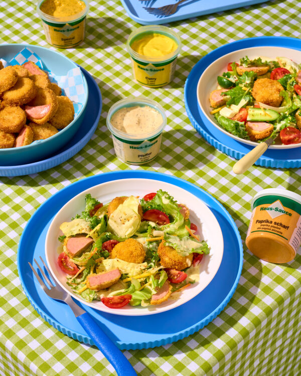 Gemischter-Salat-mit-Bratwust-Web.jpg